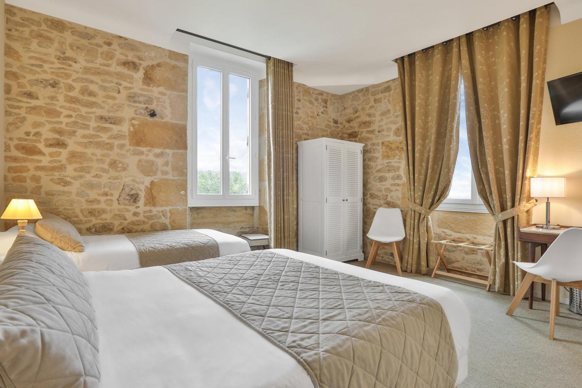Hotel Restaurant La Verperie Sarlat Esterno foto
